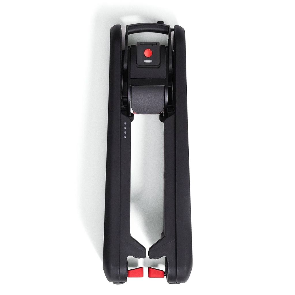 Antivol pliant noir pour vélo, avec bouton rouge et supports articulés, présenté fermé sur fond blanc.