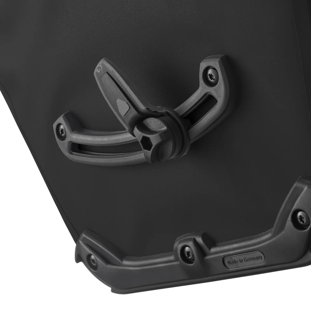 Fixation noire en plastique QL 2.2, avec système de serrage réglable et vis apparentes, Ortlieb